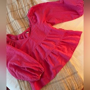 Old navy seersucker top in pink